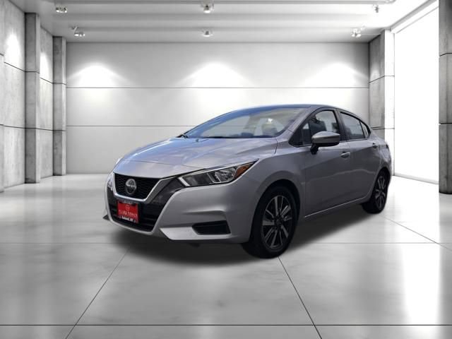 Used 2021 Nissan Versa SV image 3