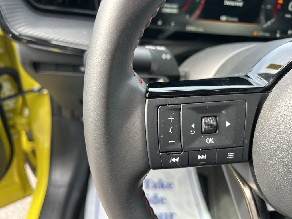 Used 2025 Nissan Kicks SR FWD image 20