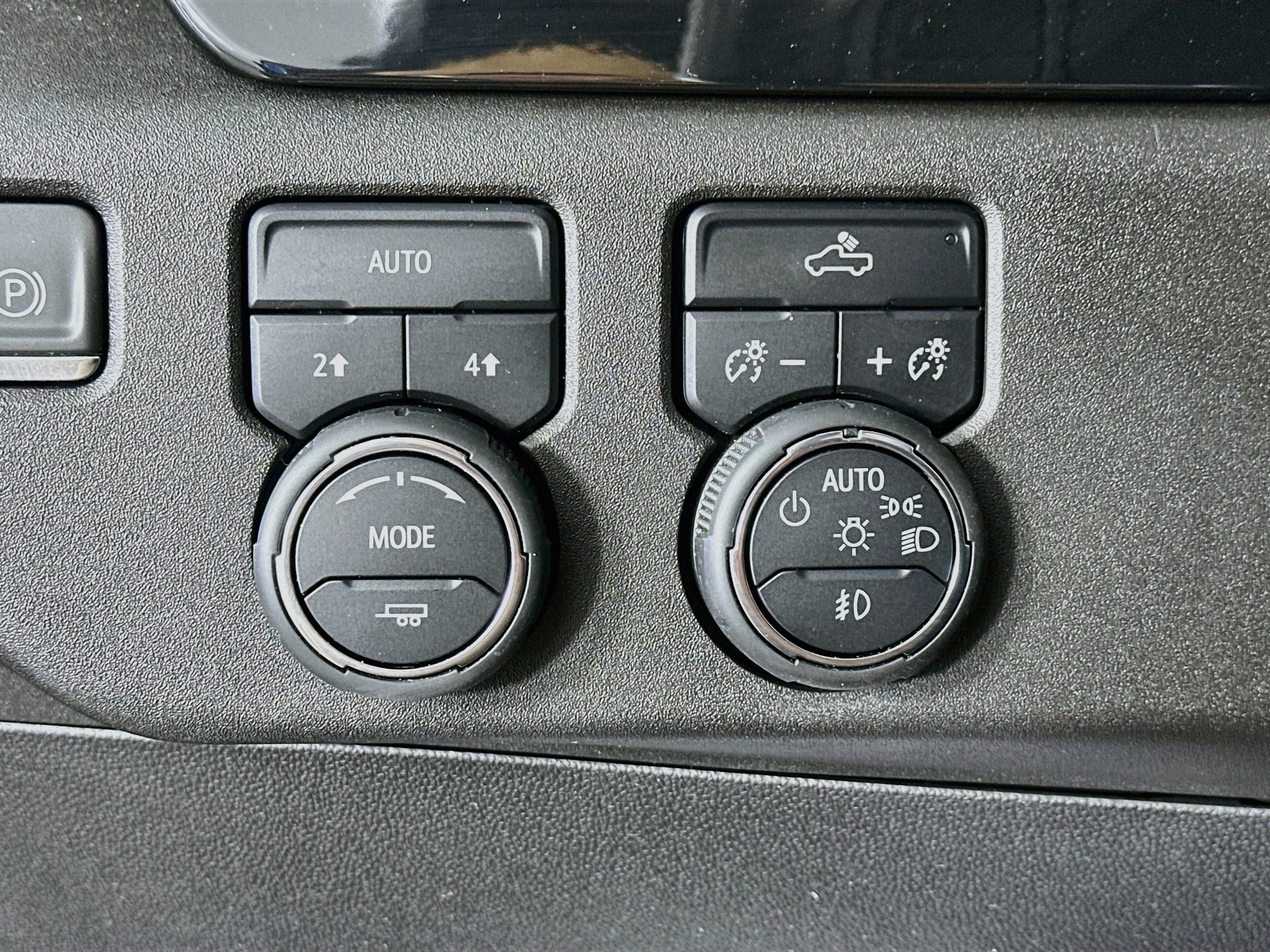 Used 2022 Chevrolet Silverado 1500 RST AWD/4WD image 10