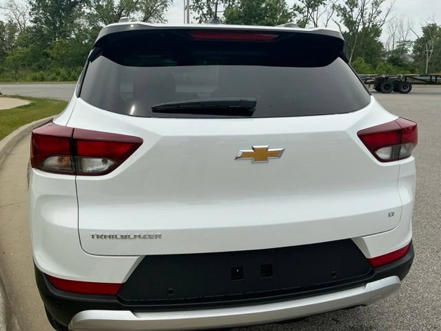 New 2026 Chevrolet TrailBlazer LT w/ Convenience Package FWD image 10
