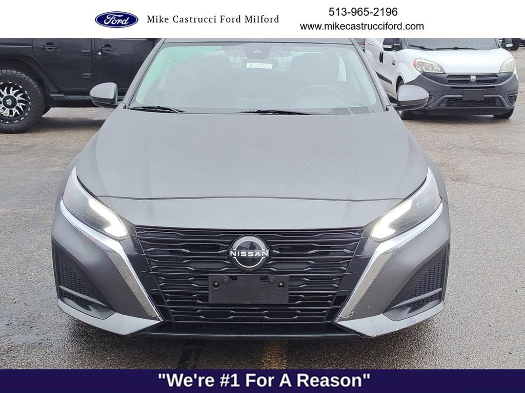 Used 2023 Nissan Altima 2.5 SV image 8