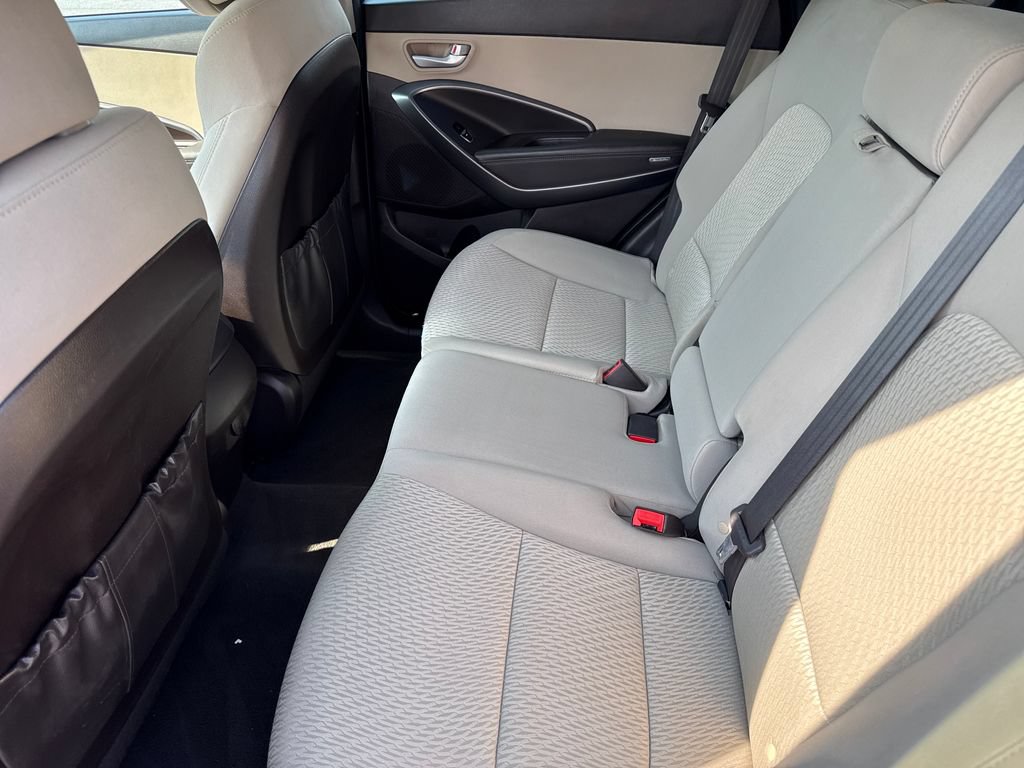 Used 2017 Hyundai Santa Fe Sport FWD image 11