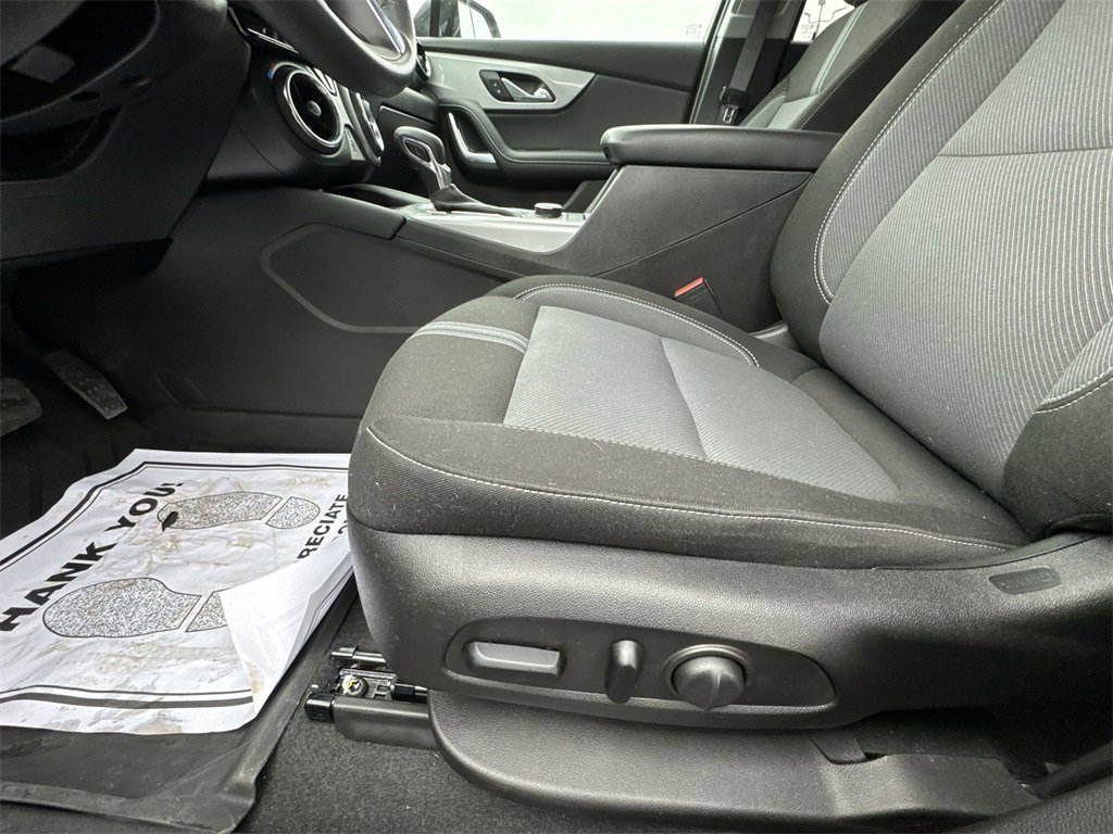 Used 2023 Chevrolet Blazer LT w/ Convenience Package image 12