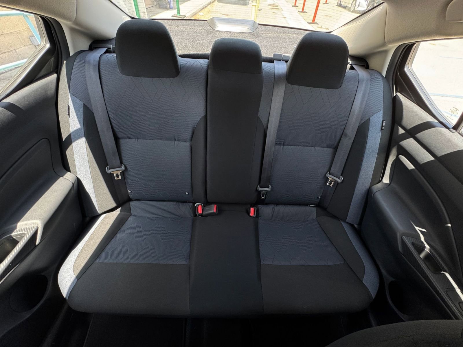 Used 2025 Nissan Versa SV FWD image 37