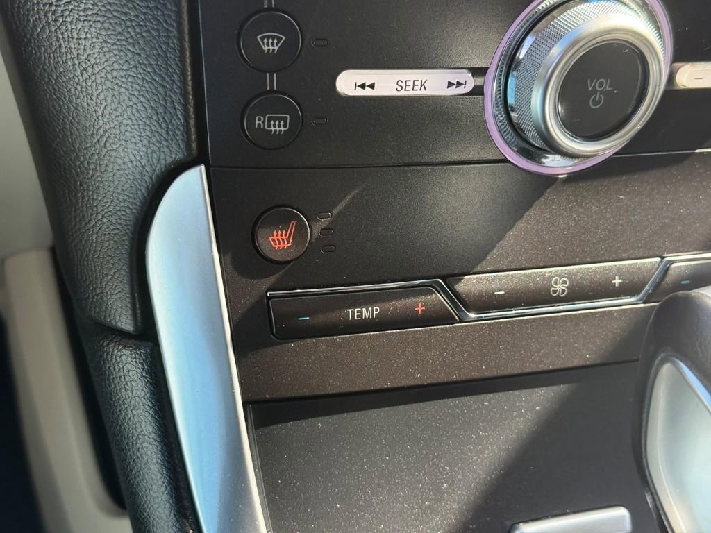 Used 2017 Ford Edge Titanium w/ Technology Package image 25