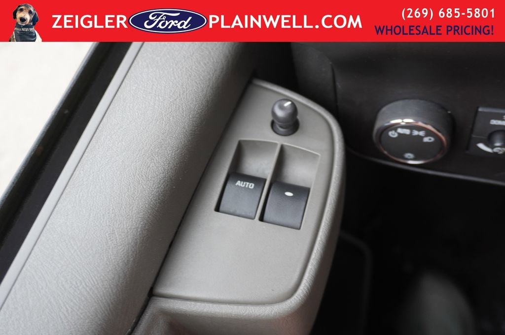 Used 2024 Chevrolet Express 2500 w/ Driver Convenience Package RWD image 24