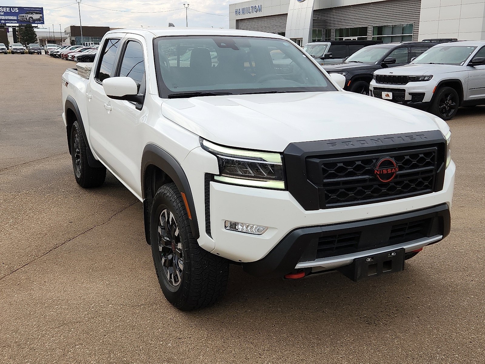 Used 2023 Nissan Frontier PRO-4X w/ Technology Package image 6