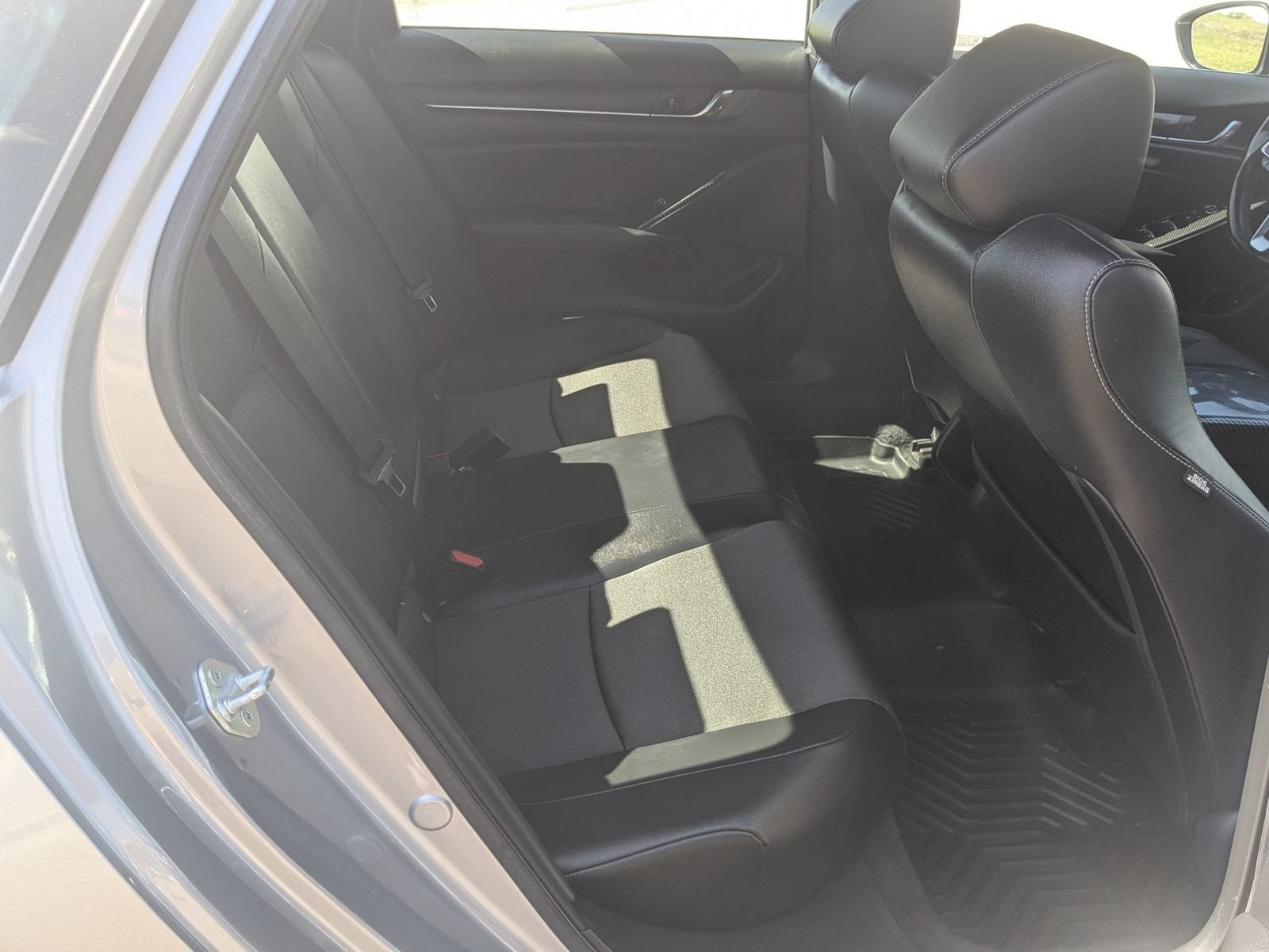 Used 2022 Honda Accord Sport image 34
