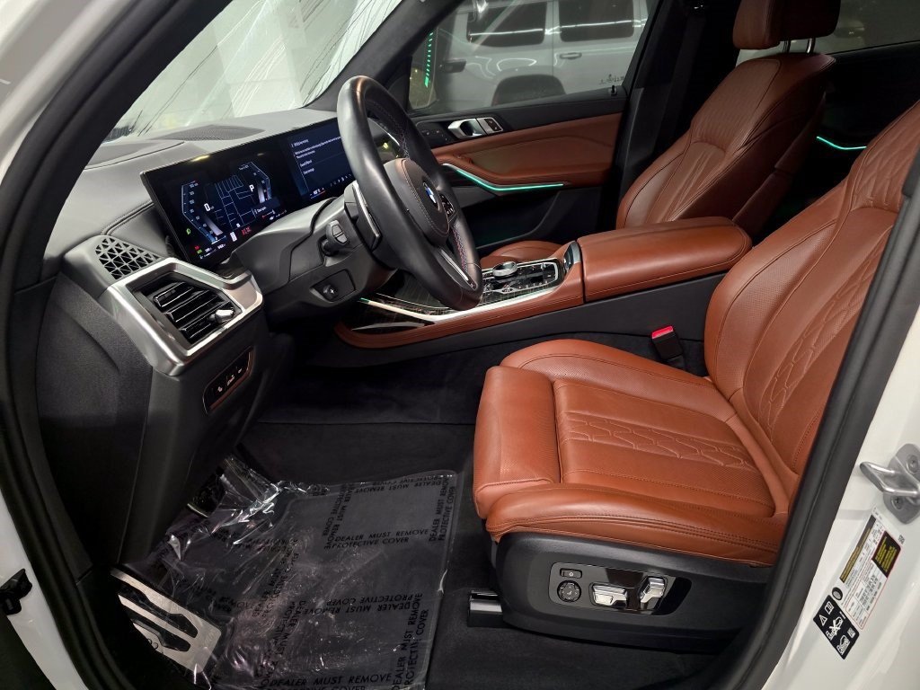 Used 2025 BMW X7 M60i w/ Executive Package AWD/4WD image 18