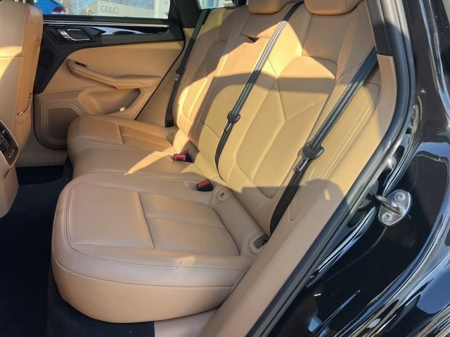 Used 2016 Porsche Macan S image 31