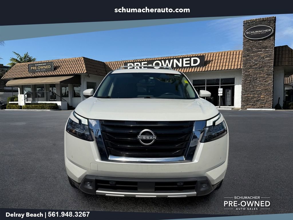 Used 2022 Nissan Pathfinder SL FWD image 2