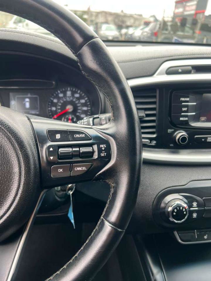 Used 2016 Kia Sorento LX w/ LX Convenience Package image 19