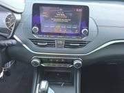 Used 2019 Nissan Altima 2.5 SR FWD image 15