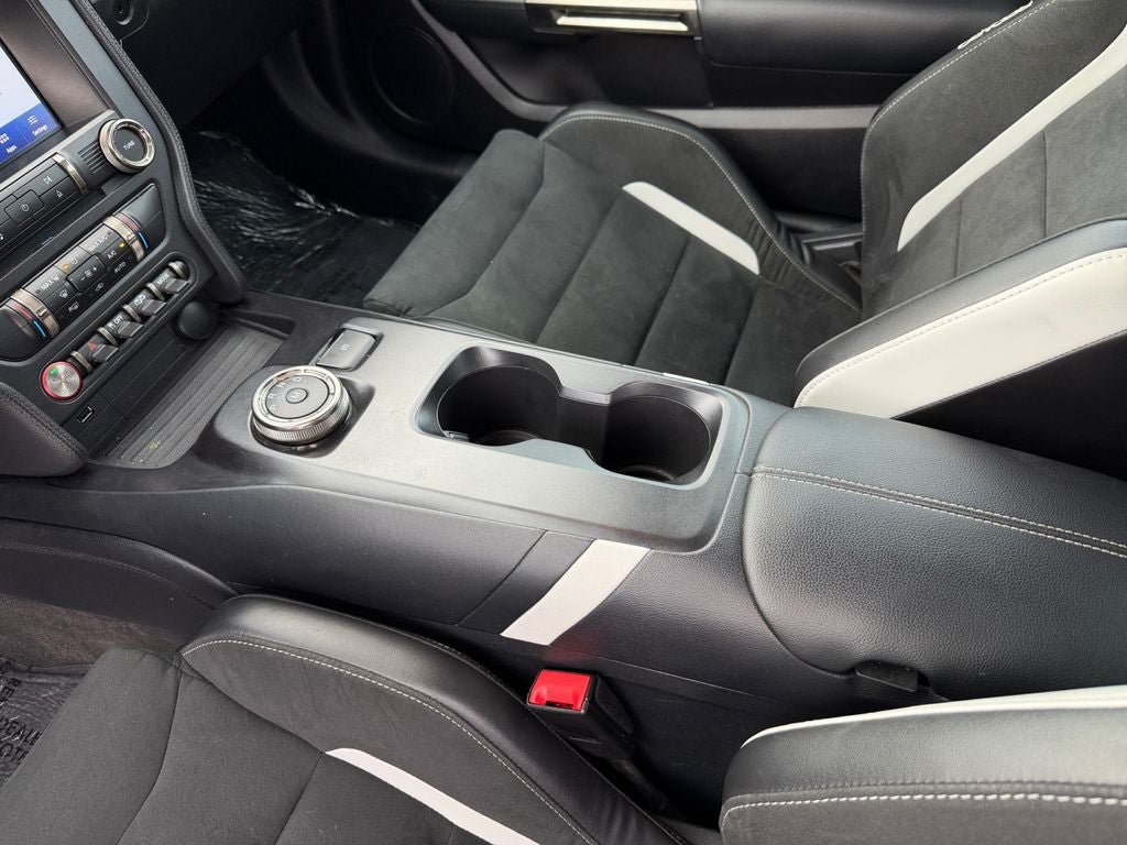 Used 2022 Ford Mustang Shelby GT500 w/ Carbon Fiber Track Pack RWD image 18
