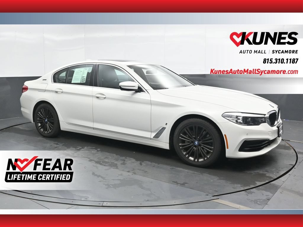 Used 2019 BMW 530e xDrive w/ Convenience Package AWD/4WD image 1