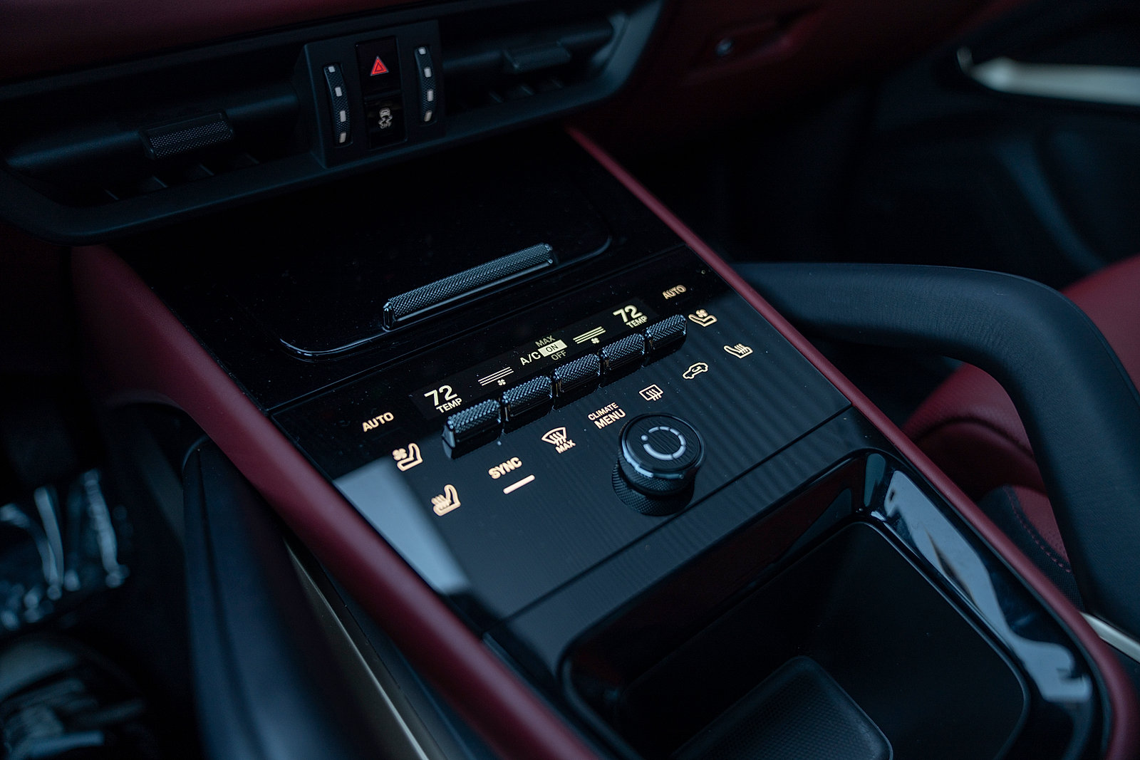 Certified 2025 Porsche Cayenne Coupe AWD/4WD image 15