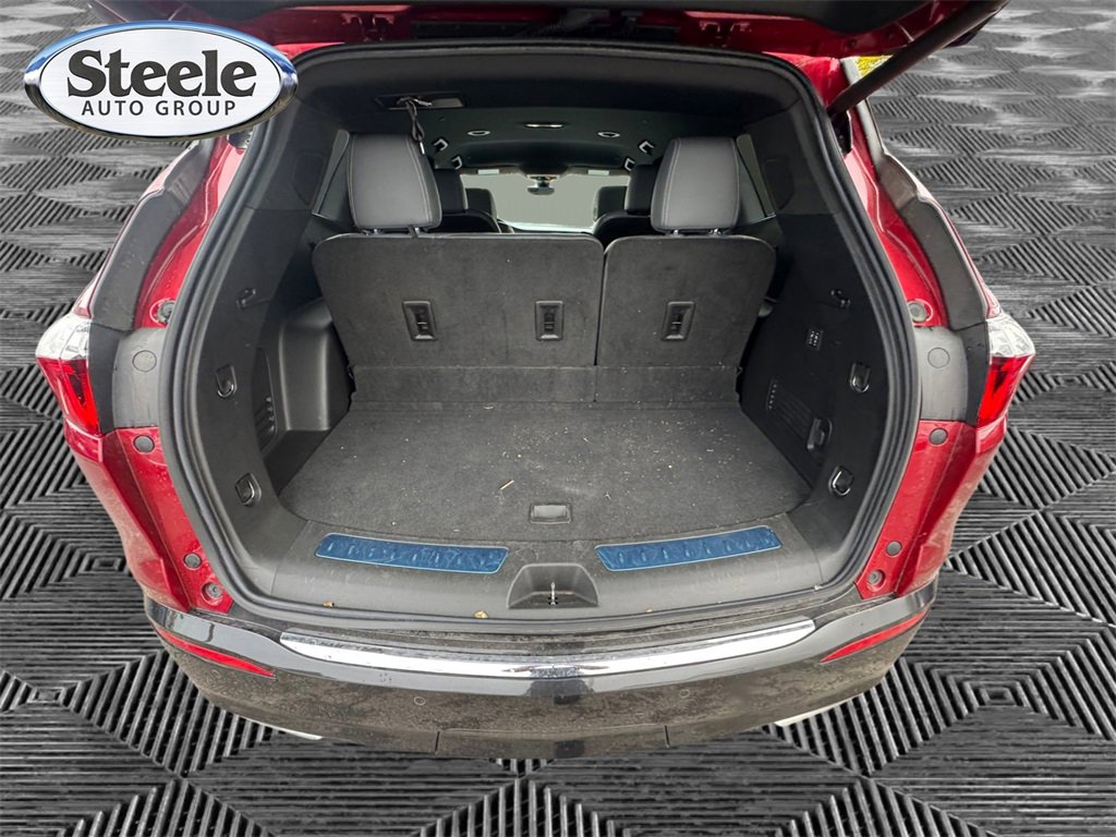 Used 2024 Buick Enclave Premium image 18