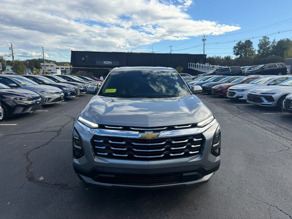 Used 2026 Chevrolet Equinox LT AWD/4WD image 8