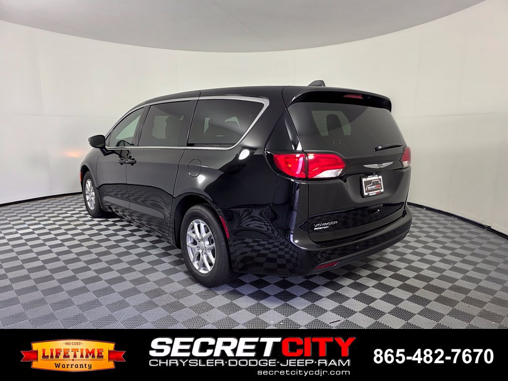 New 2026 Chrysler Voyager LX FWD image 6