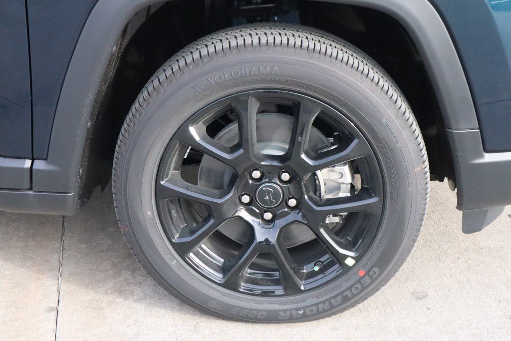 New 2026 Jeep Compass Latitude AWD/4WD image 15
