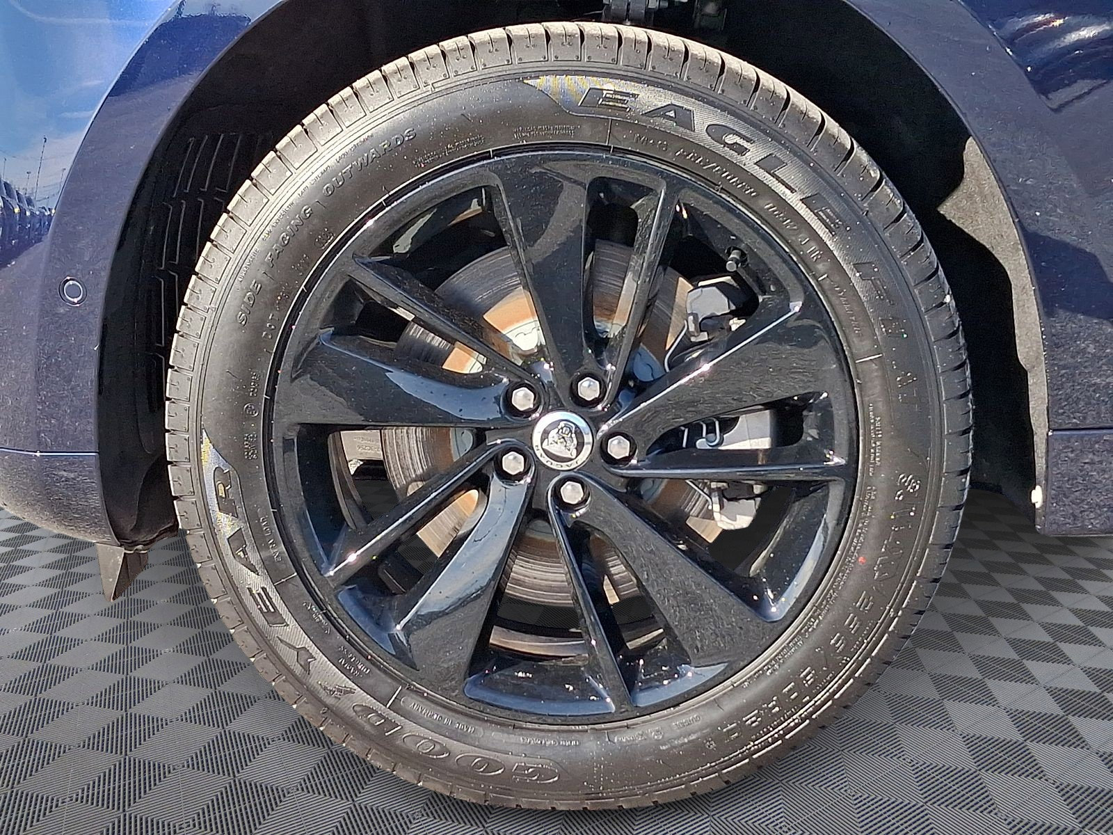 New 2026 Jaguar F-PACE R-Dynamic S image 8