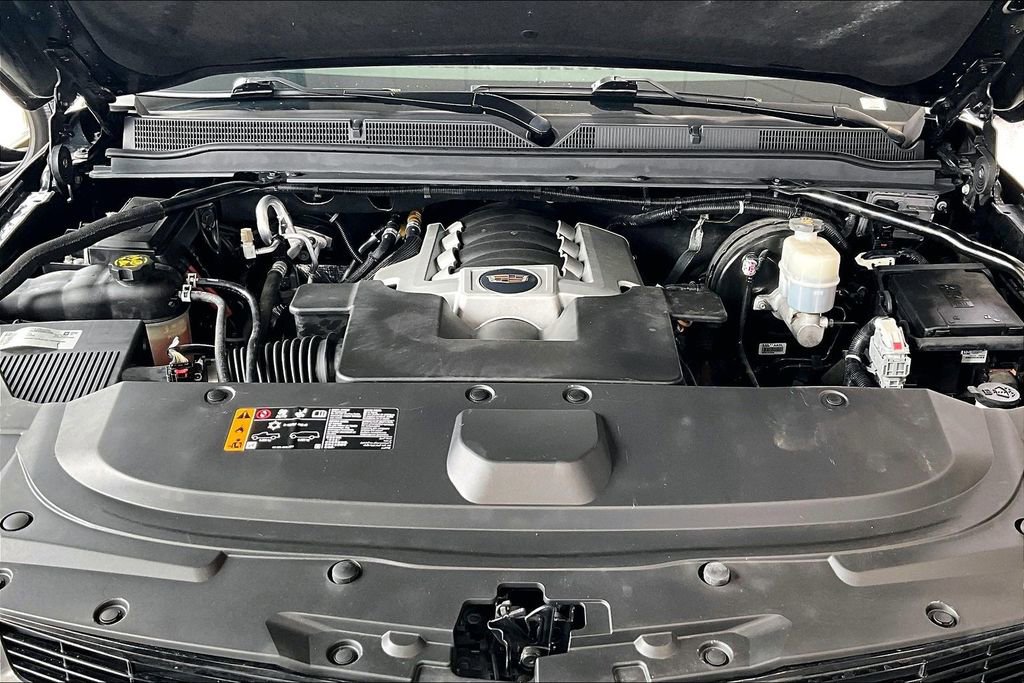 Used 2019 Cadillac Escalade Premium Luxury image 11