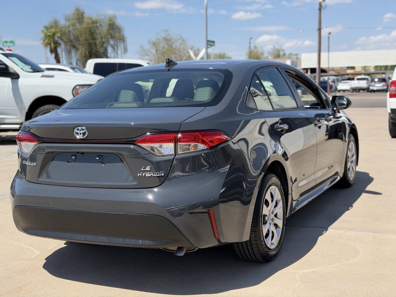 Used 2023 Toyota Corolla LE FWD image 18