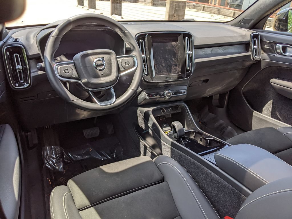 Certified 2023 Volvo C40 P8 Recharge Ultimate AWD/4WD image 12