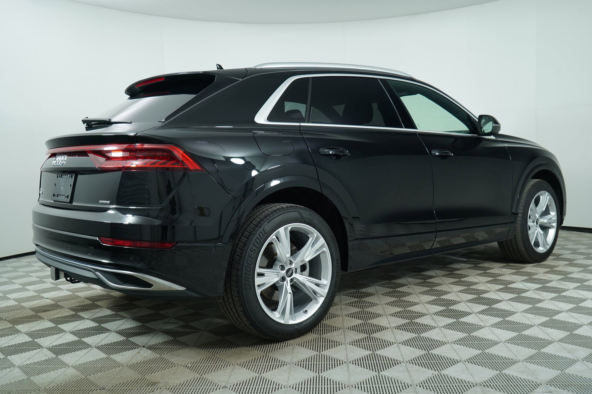 Certified 2023 Audi Q8 Premium Plus image 11