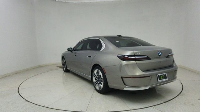 Used 2023 BMW i7 xDrive60 image 69