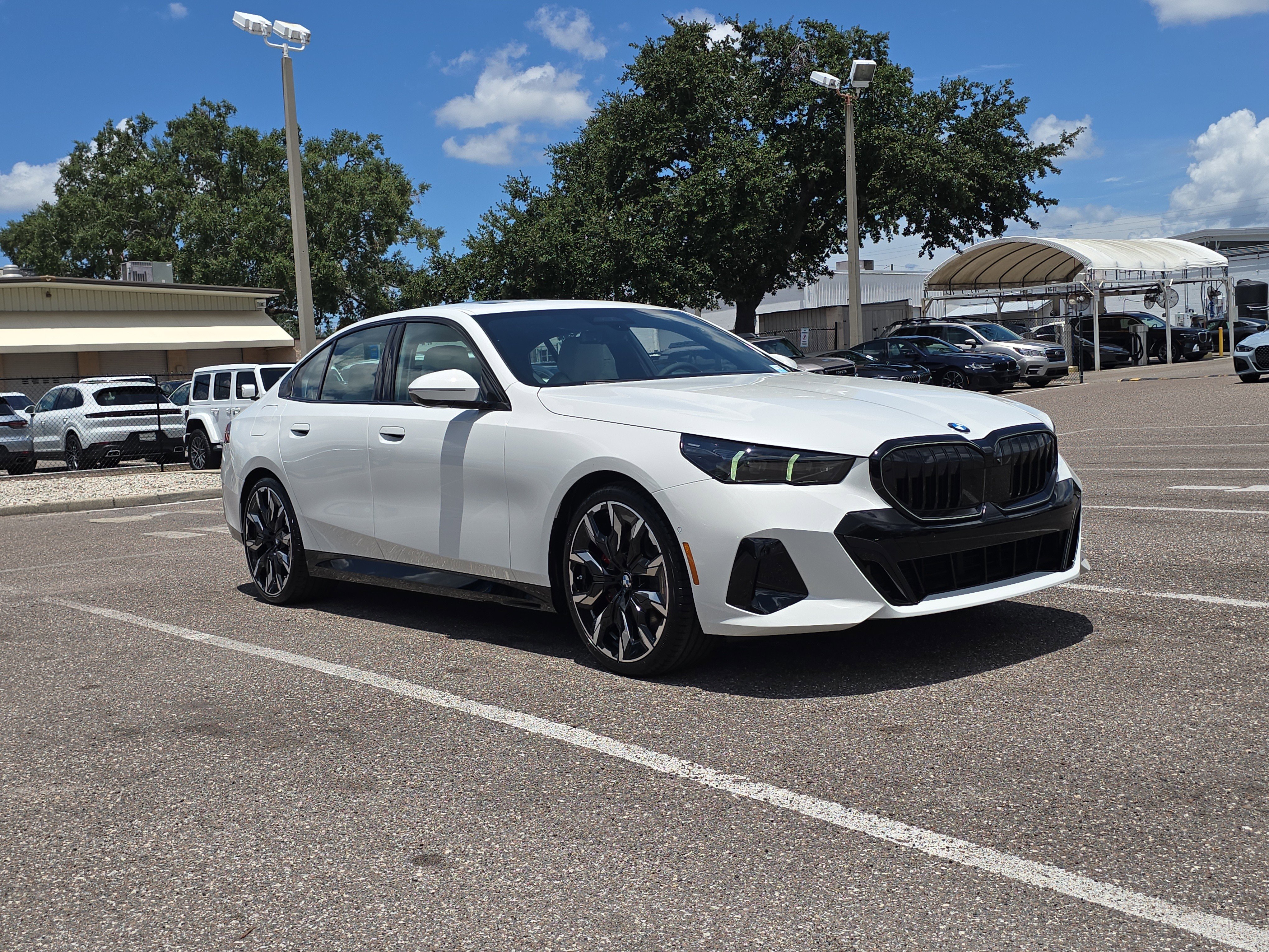 New 2026 BMW 530i xDrive w/ M Sport Package image 2