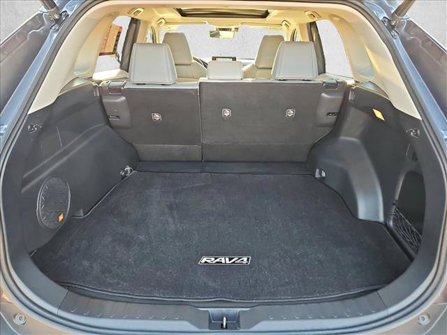 Used 2021 Toyota RAV4 Limited FWD image 6