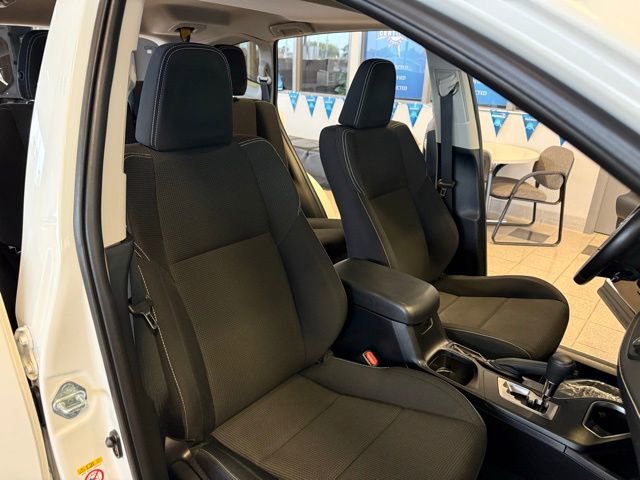 Used 2016 Toyota RAV4 XLE AWD/4WD image 27