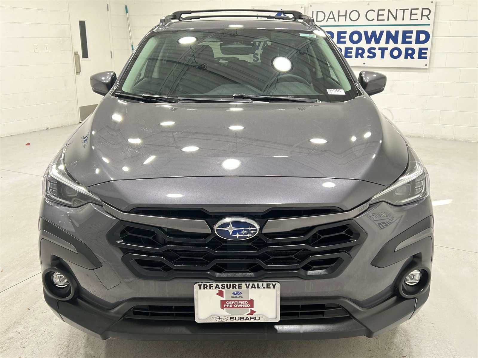 Certified 2025 Subaru Crosstrek 2.5i Limited w/ Crosstrek Mirror Package image 3