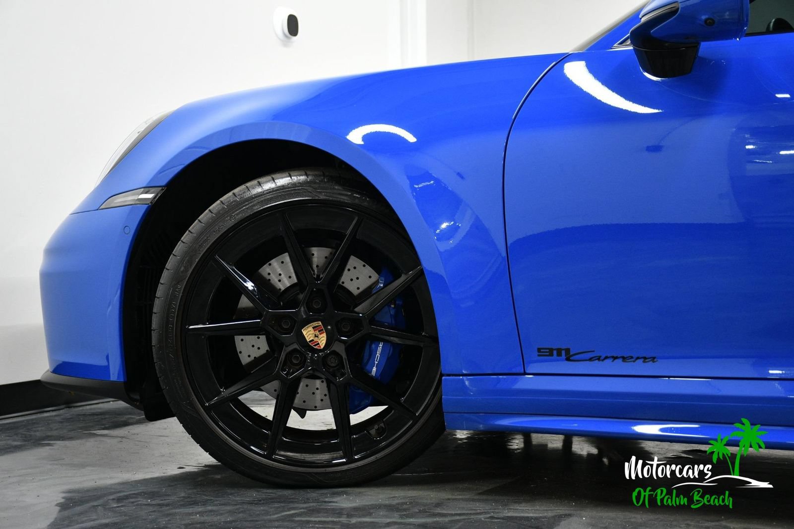 Used 2025 Porsche 911 Carrera RWD image 9