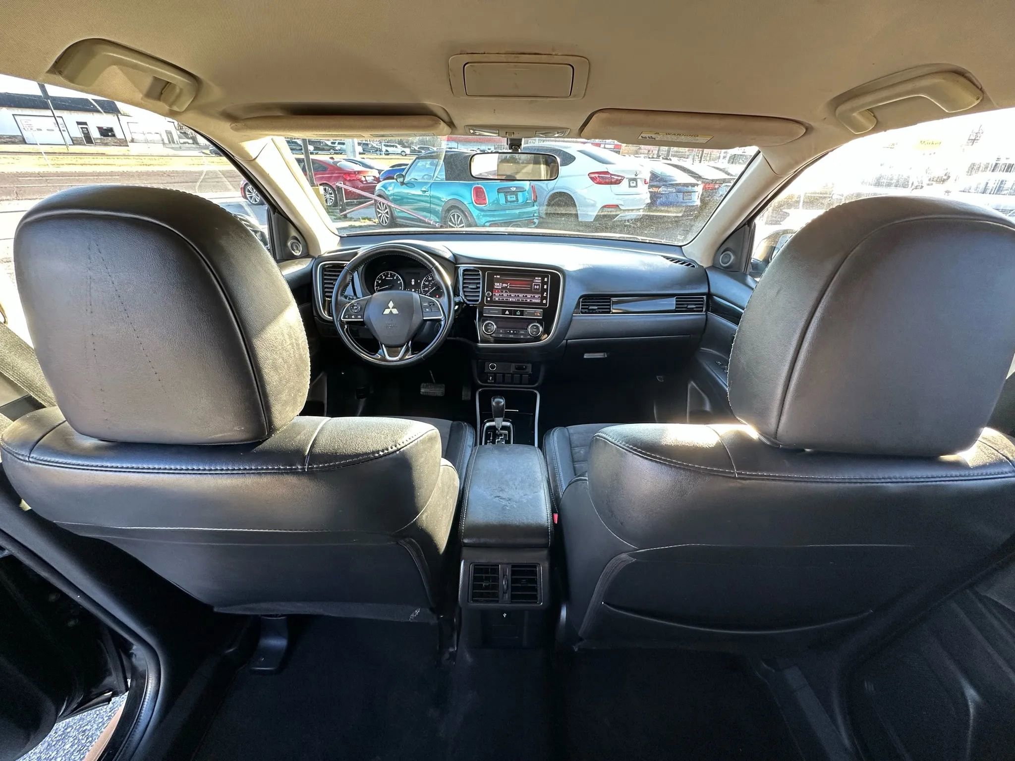 Used 2019 Mitsubishi Outlander SE image 15