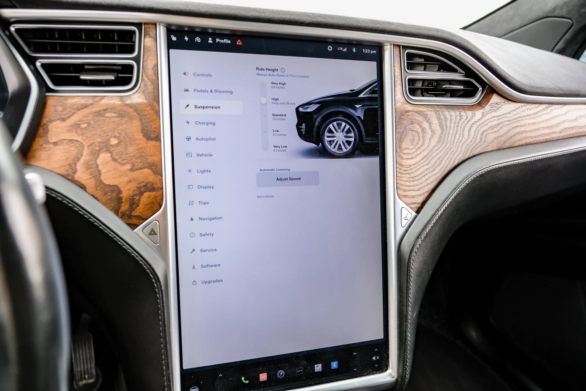 Used 2017 Tesla Model X 90D image 31