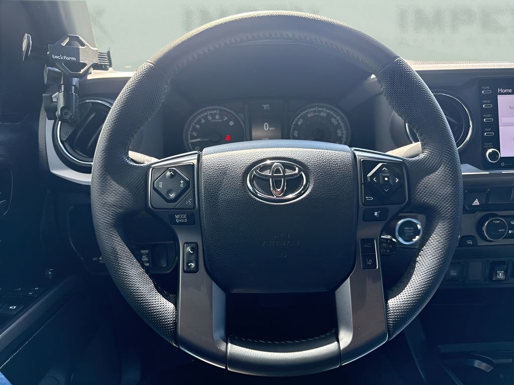 Used 2021 Toyota Tacoma TRD Sport AWD/4WD image 13