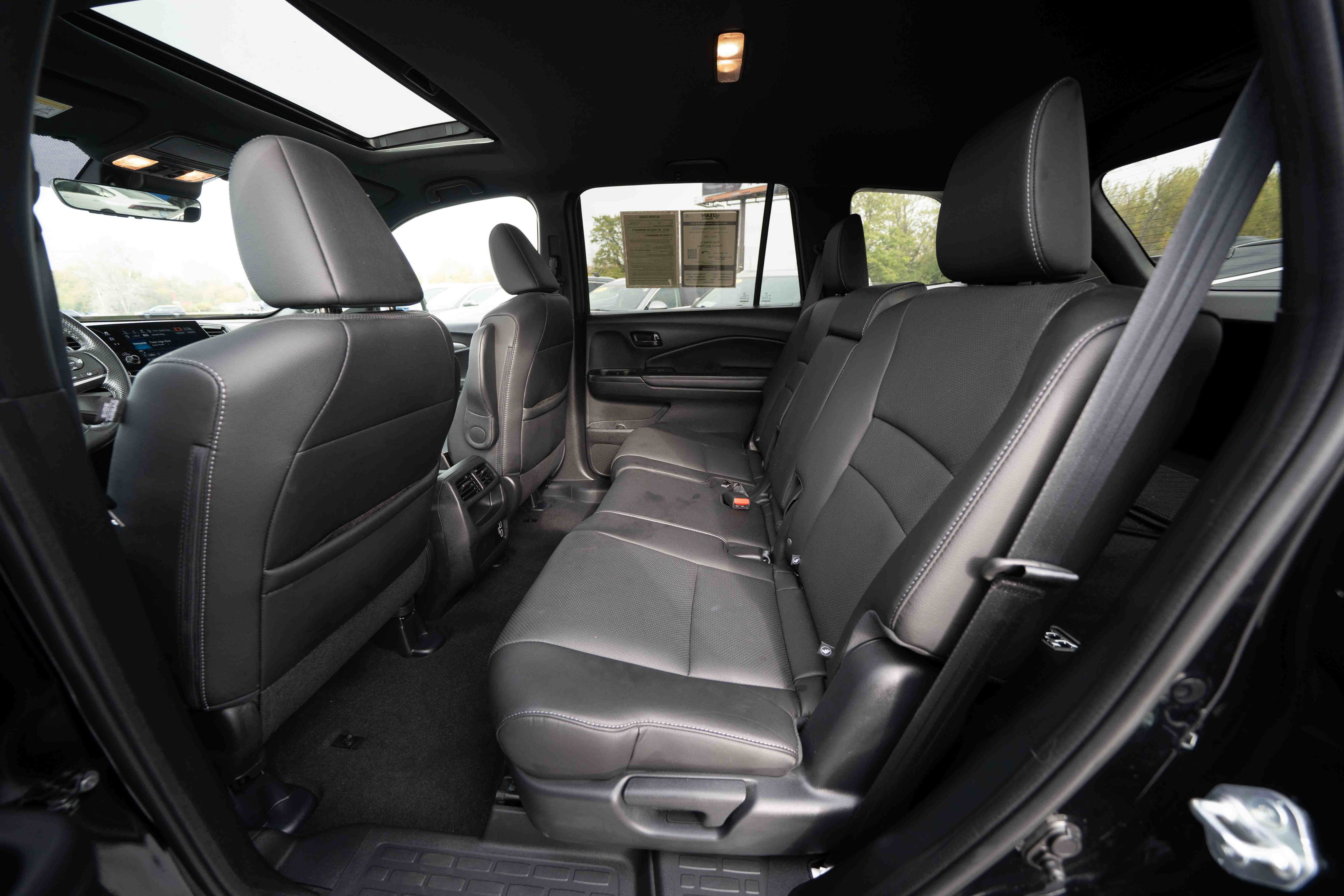 Used 2023 Honda Passport EX-L image 23
