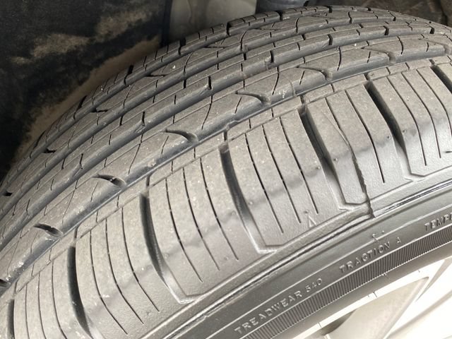 Certified 2023 Chevrolet Traverse LT w/ LPO, Floor Liner Package AWD/4WD image 23