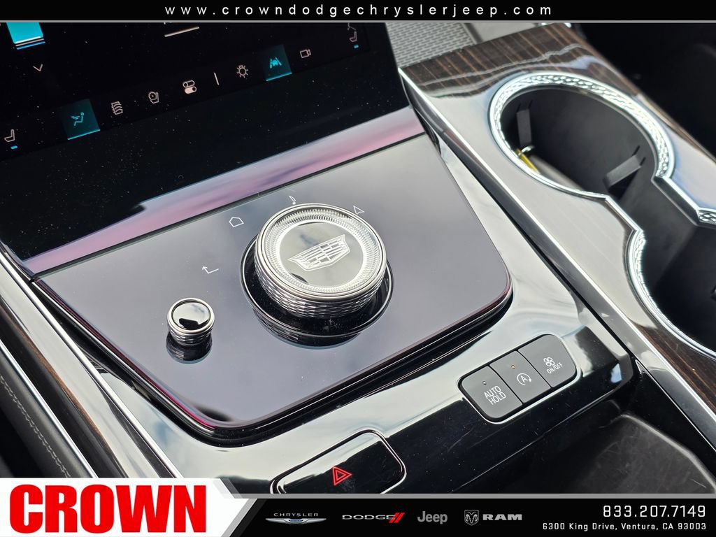 Used 2026 Cadillac Escalade Luxury AWD/4WD image 41