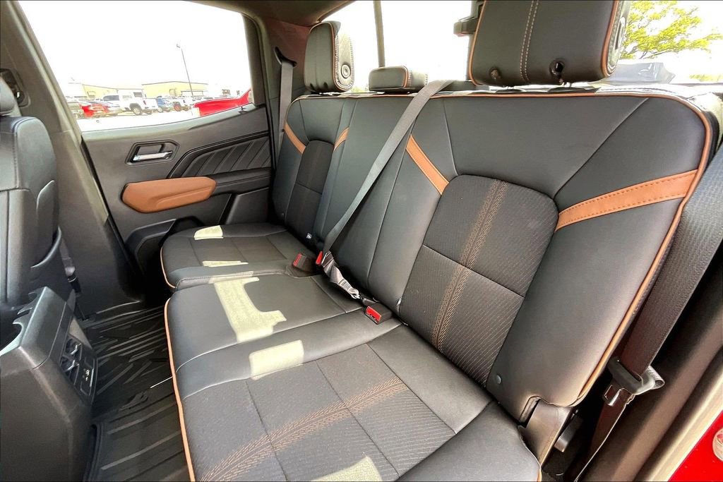 Used 2026 GMC Canyon AT4 AWD/4WD image 19