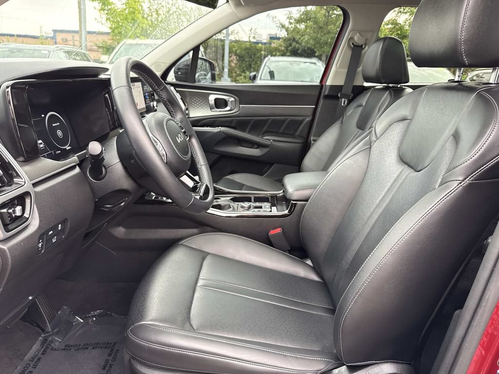 Used 2023 Kia Sorento SX AWD/4WD image 10