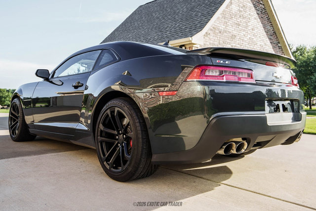 Used 2015 Chevrolet Camaro SS w/ SS Performance Package RWD image 6
