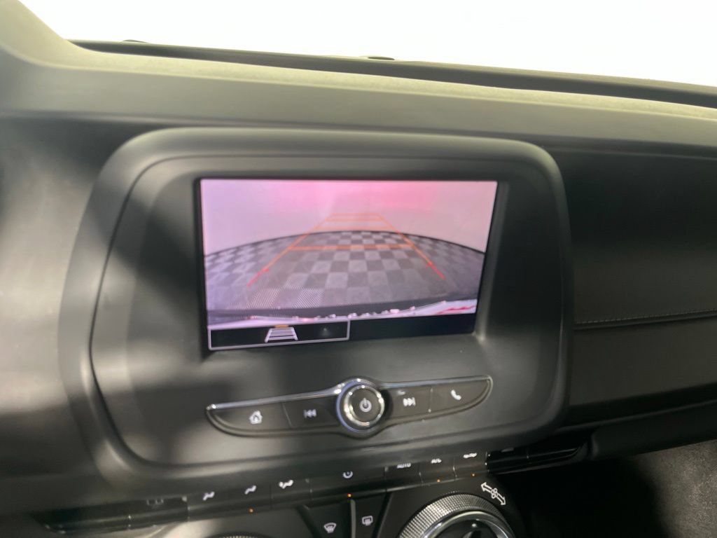 Used 2022 Chevrolet Camaro LT RWD image 3