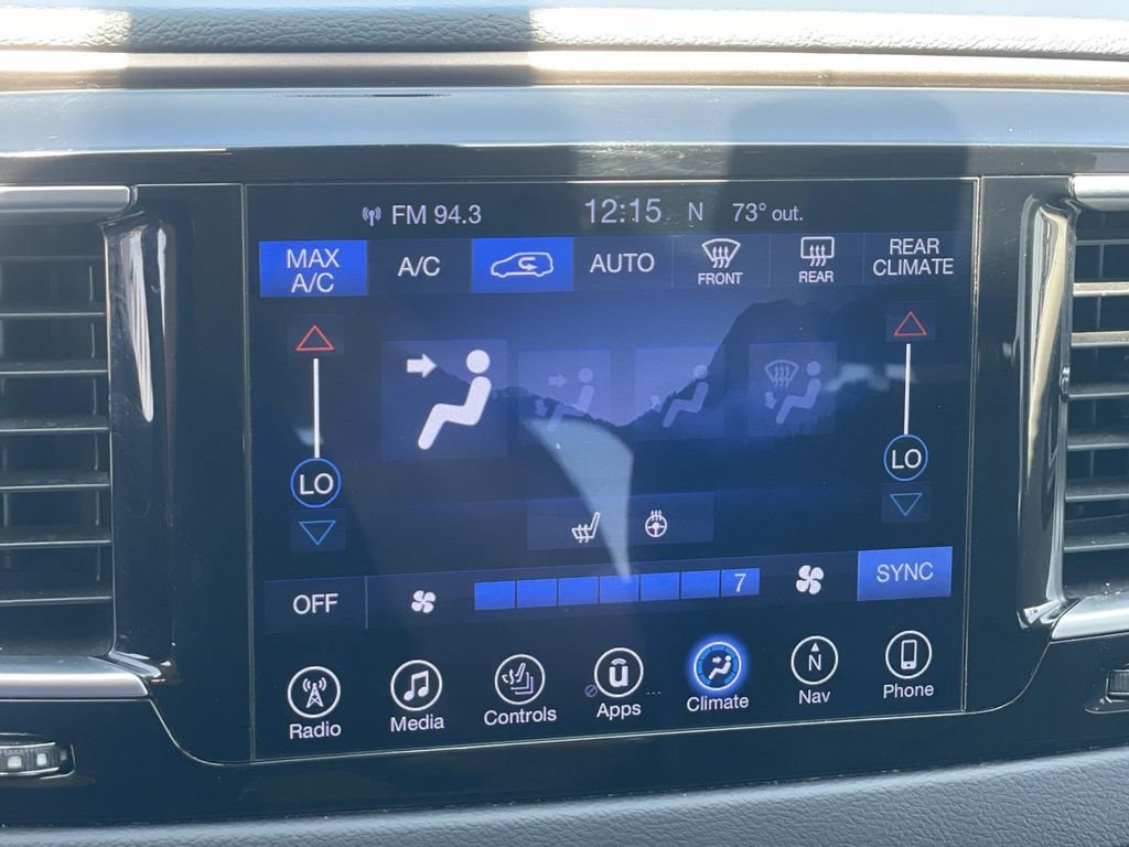 Used 2017 Chrysler Pacifica Touring-L Plus FWD image 11