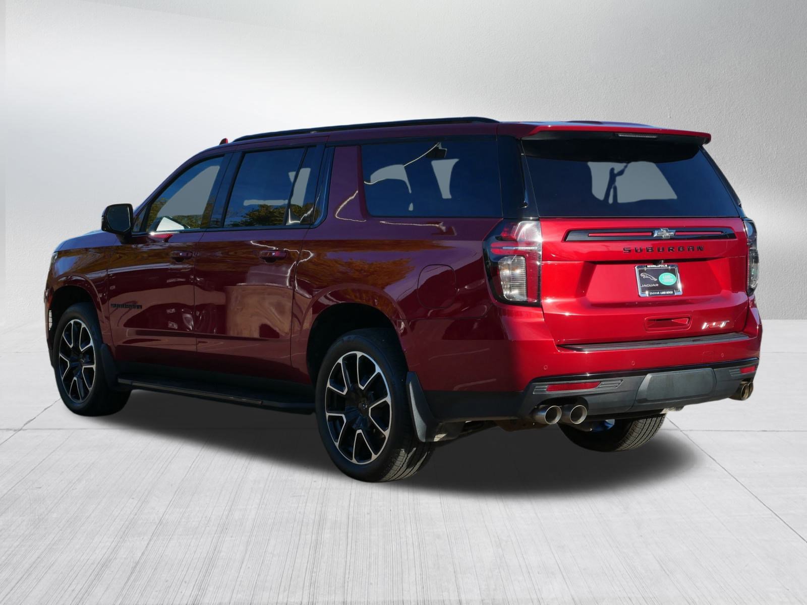 Used 2023 Chevrolet Suburban RST w/ Sport Performance Package image 7