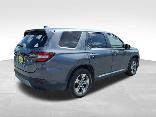 Used 2025 Honda Pilot EX-L image 11