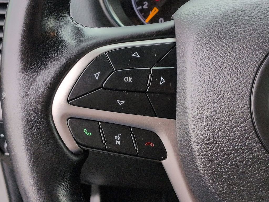 Used 2022 Jeep Grand Cherokee Laredo X AWD/4WD image 19