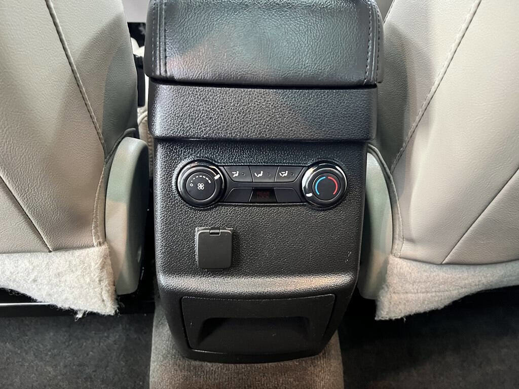 Used 2015 Ford Explorer XLT w/ Equipment Group 202A image 15